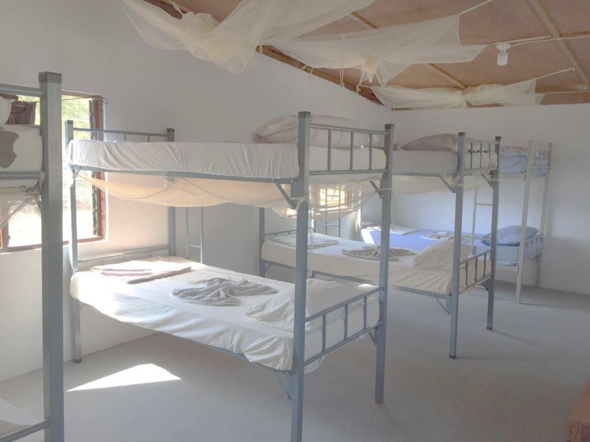 Atauro Dive Resort Backpackers Hostel Beloi ภายนอก รูปภาพ